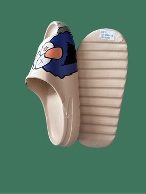 Women's Beige Graphic Slide Sandals with Blue Accents